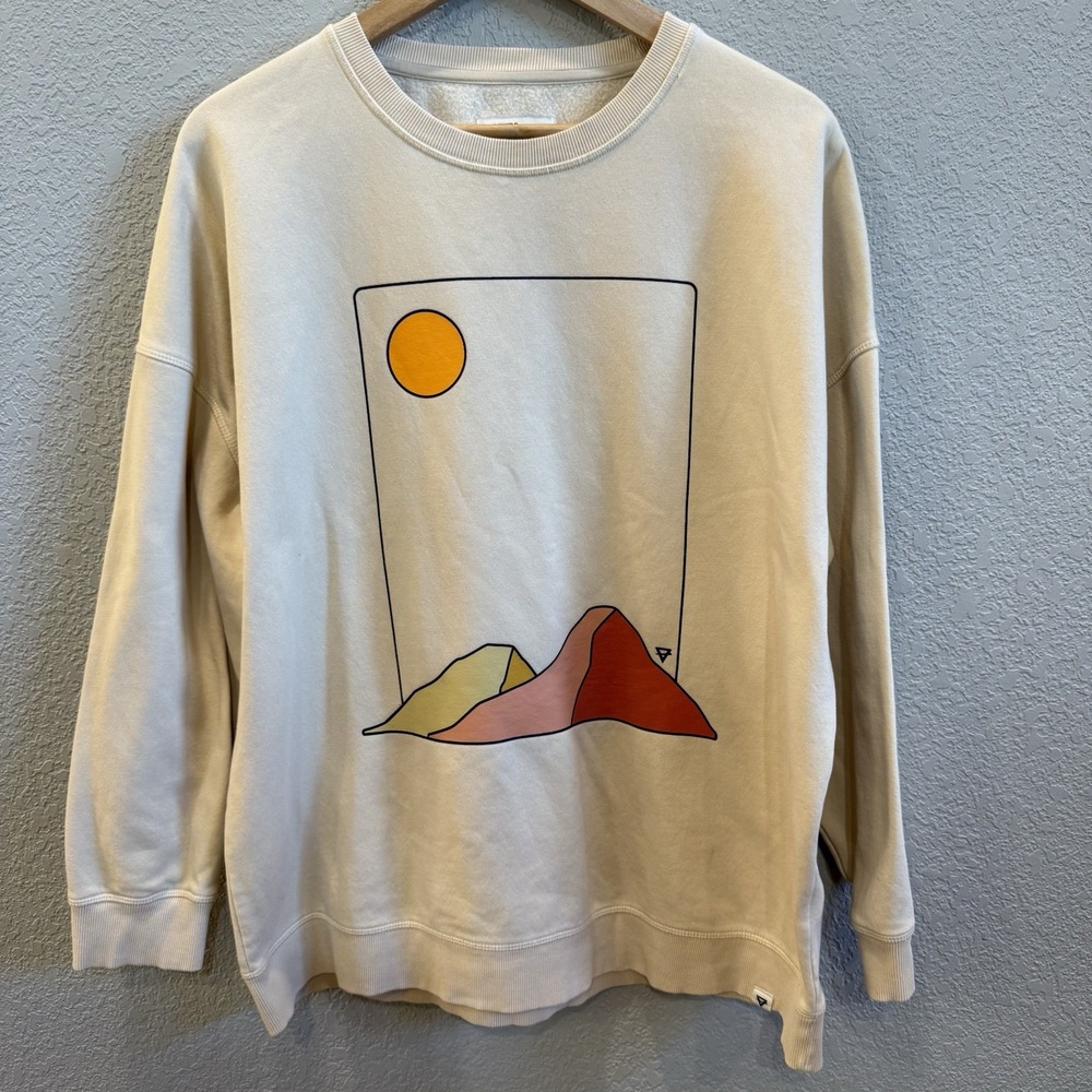 LIV Outdoor Organic Cotton Blend Sweatshirt Cream Mountains Graphic XL